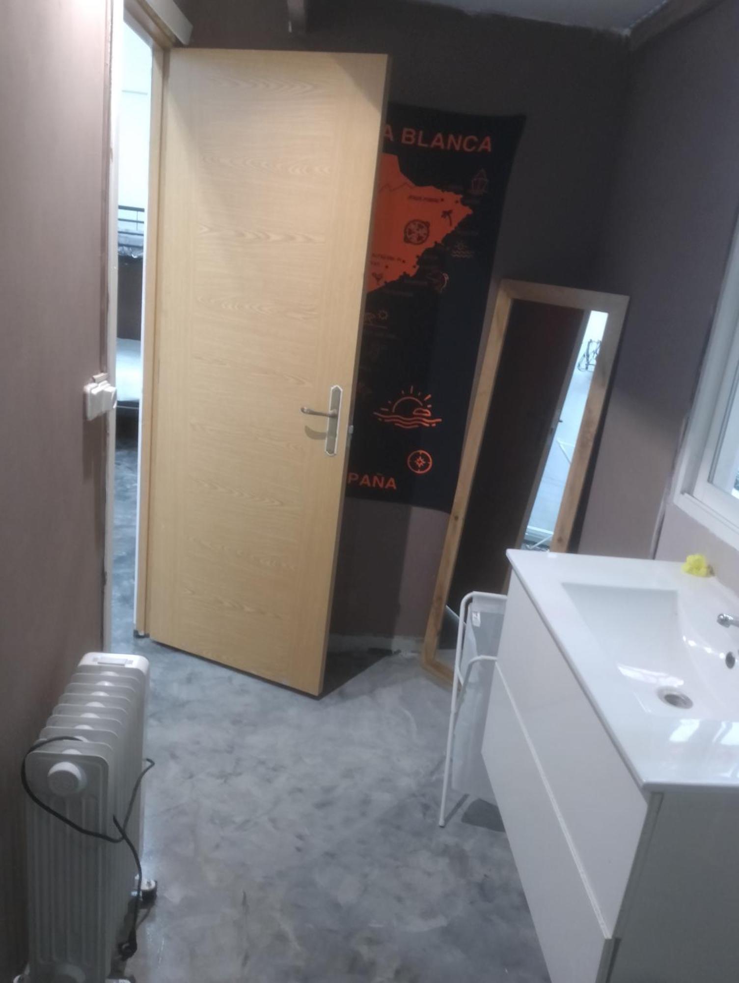 Habitación en casa particular Rabasa - Casas De Planta Baja Familiar 8 Personas